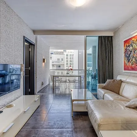 Stylish 2bedroom Penthouse In St Julians 501