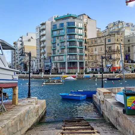 Stylish 2bedroom Penthouse In St Julians 501 St. Julian's